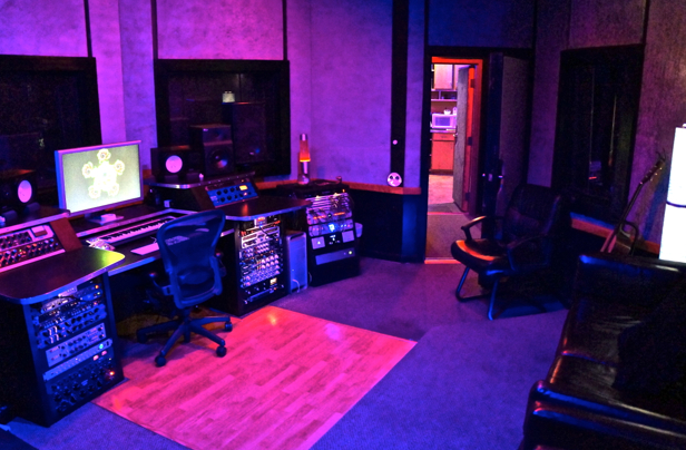 Atlanta’s Leading Edge Recording Studios